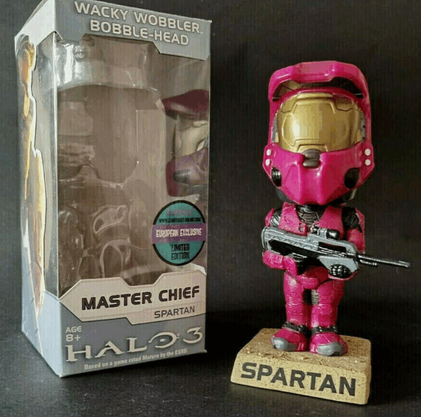HALO Spartan crimson colour PVC bobble-head 16cm Funko Wacky Wobbler
