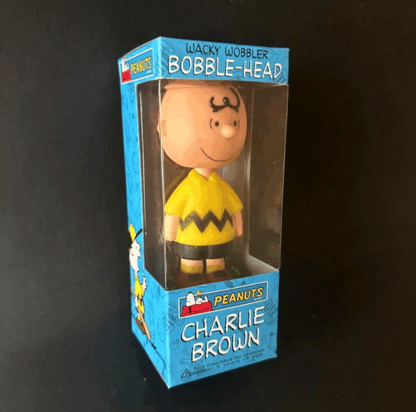 Peanuts CHARLIE BROWN Classic  bobble-head 15cm Funko Wacky Wobbler