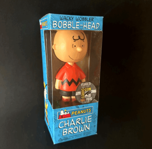 Peanuts CHARLIE BROWN Classic  red color bobble-head 15cm Funko Wacky Wobbler - Image 2