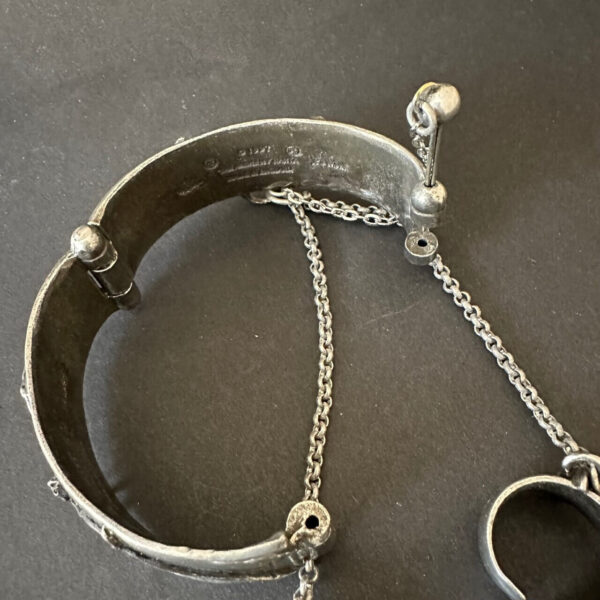 DIPHYLLA shackle-bracelet with rings pewter ALCHEMY GOTHIC - Image 3
