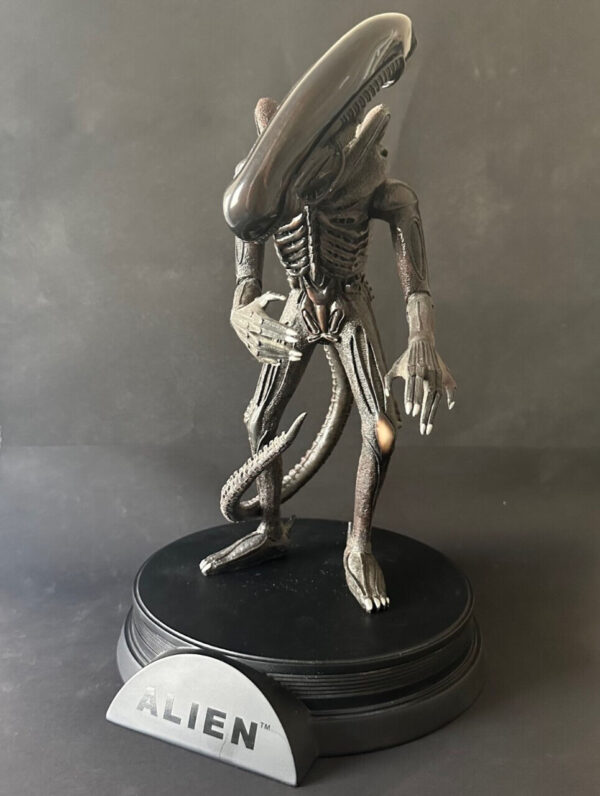 ALIEN Signature Series resin statue resin statue 41cm ltd 1500 - Image 4