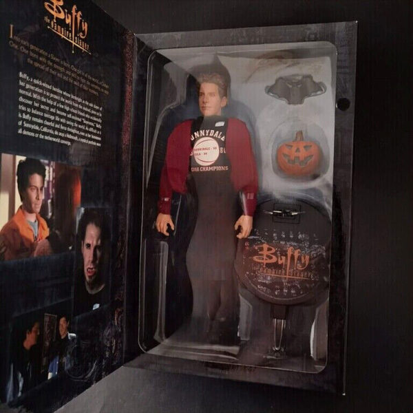 Buffy The Vampire Slayer OZ figure Sideshow - Image 3