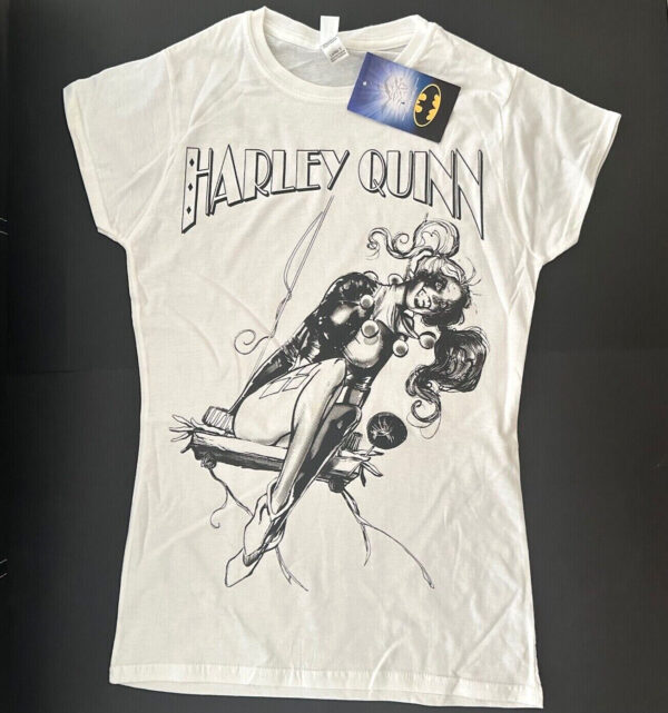 Harley Quinn Sways woman shirt officially licensed