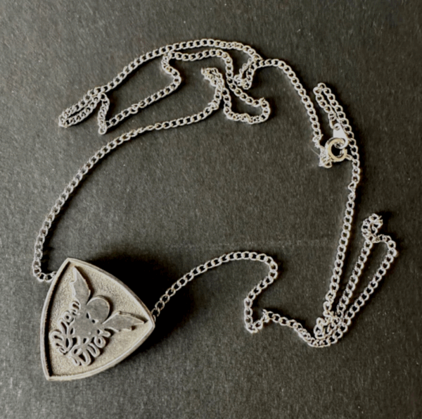 Lovecraft CTHULHU Crest necklace sterling silver