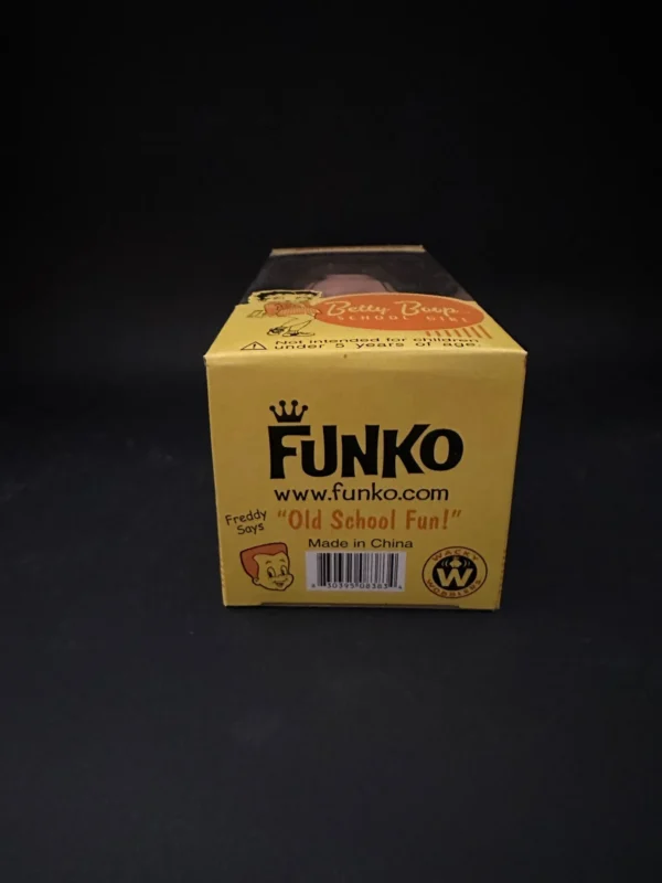 Betty Boop Schoolgirl bobble-head Funko Wacky Wobbler - Image 4